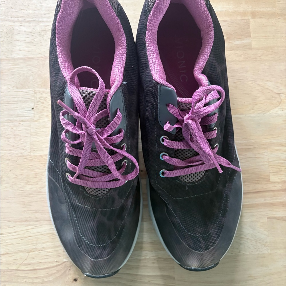 Vionic Shoes - image 4